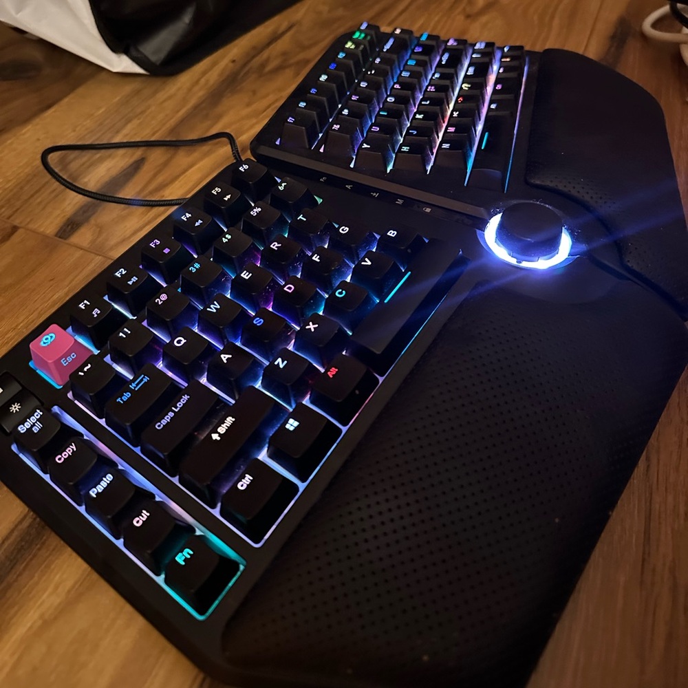 Cloud Nine ErgoTKL Ergonomic Split Keyboard for PC - Kailh Brown
